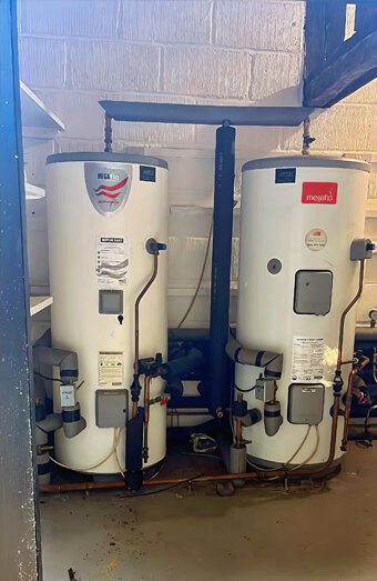 https://northbeachhotwater.com.au/uploads/2025/06/electric-hot-water-system-10198.jpg