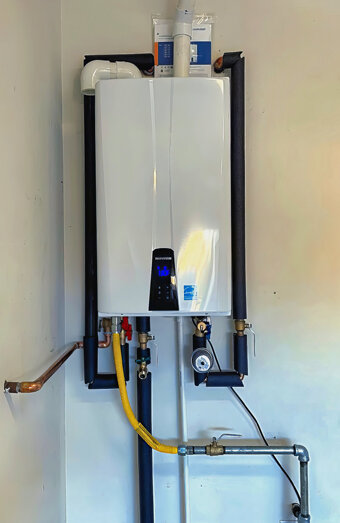 https://northbeachhotwater.com.au/uploads/2025/06/instant-hot-water-systems-63860.jpg